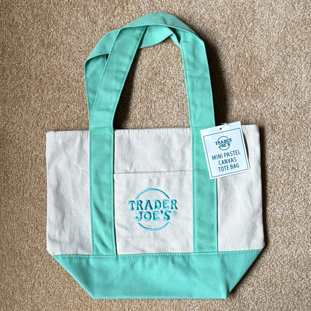 Trader Joe’s Mini Pastel Canvas Tote Bag in Mint green nwt